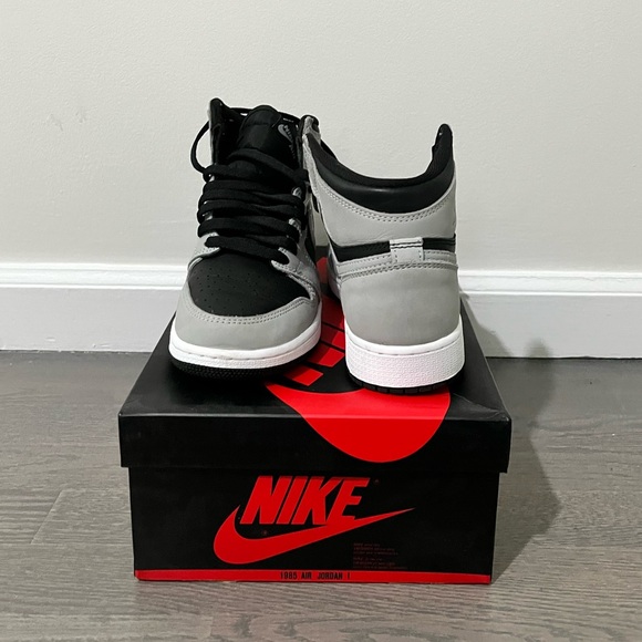 Jordan 1 Retro High Shadow - Picture 4 of 5